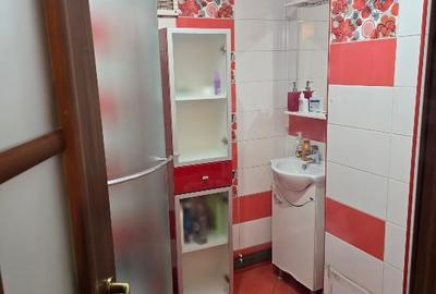 Apartament cu 3 camere decomandat, mobilat în Micro 12 - 5
