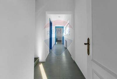 Casă cu 7 camere cu Teren 1023 Mp în Murighiol - 9