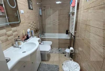 Apartament cu 3 camere decomandat în Central - 9