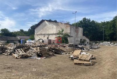 Teren de 5915 mp, în Central - 1