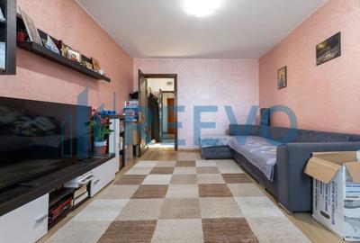 Apartament cu 2 camere decomandat în Cornișa