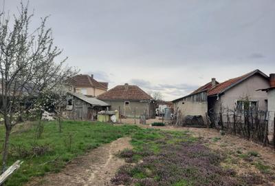 Casă cu 3 camere în Rontău - 4