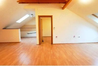 Casă în Subcetate - 2