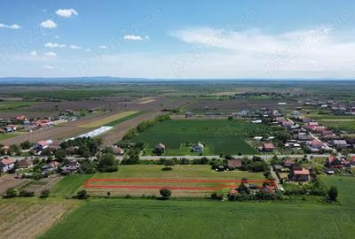 Teren de 1900 mp, în Decebal - 2