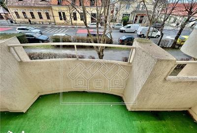 Apartament cu 3 camere decomandat în Terezian - 2