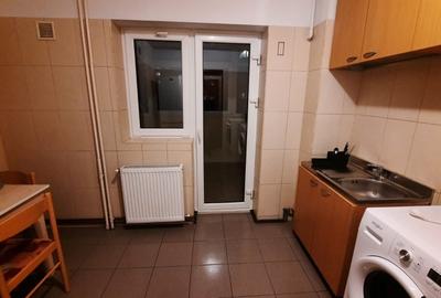 Apartament cu doua camere decomandat, Calea Mosilor - 11