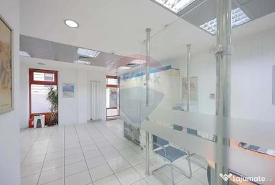 Spațiu comercial, de 128 mp, în Central - 5