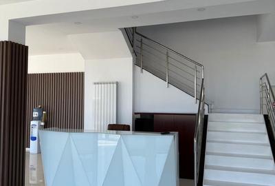 Spațiu comercial, de 40 mp, în Central - 2