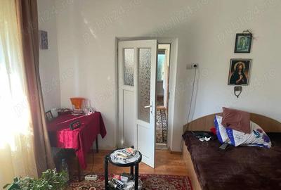 Casă cu 4 camere cu Teren 754 Mp în Central - 7