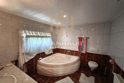 Proprietate cu 20 de camere și 11 ari de teren lângă Stadionul Baia Mare – - 12