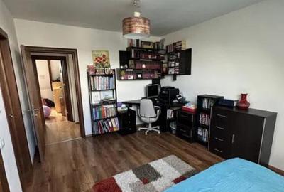 Apartament 3 camere, 2 bai - zona Tractorul Apartament 3 camere, 2 bai - zona Tractorul - 3