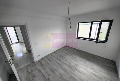 Casă individuală cu 4 camere cu Canalizare în Est - 53