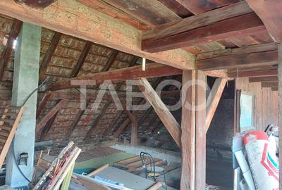 Casa 214 mp utili singur in curte 800 mp teren zona centrala Cisnadie - 32