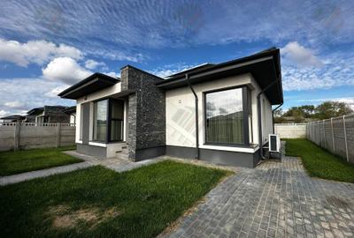 Casă individuală cu 3 camere cu Teren 375 Mp în Berceni - 1