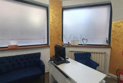 Casă individuală cu 7 camere cu Canalizare în P-ța Victoriei - 1