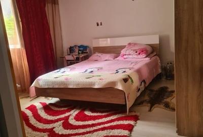 Casă individuală cu 4 camere în Central