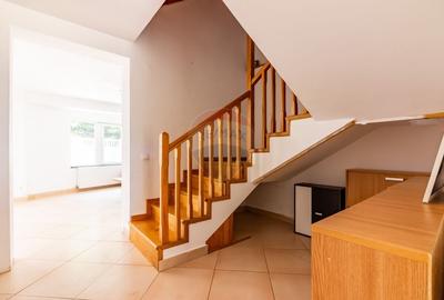 Duplex de inchiriat, 4 dormitoare + mansarda, Clinceni - 16