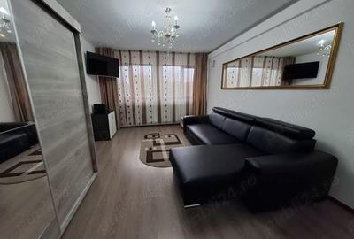 Str. Victoriei (tronson Marul de Aur Valea Borcutului)-ap. 2 camere, cu gradina, in bloc tip vila - 1