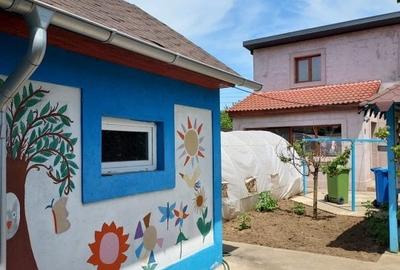 Casă individuală cu 4 camere cu Garaj în Lazu - 3