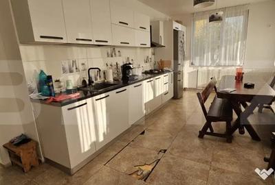 Casă cu 5 camere cu Teren 1300 Mp în Valea - 18