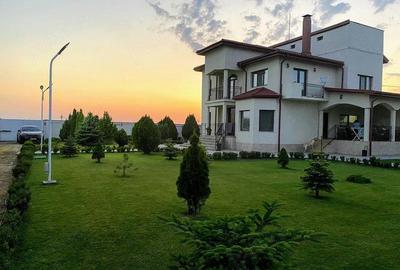 Casă cu Teren 1800 Mp în Central - 6