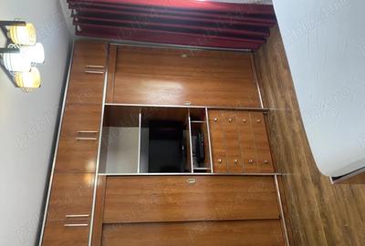 Inchiriez apartament micro V - 4