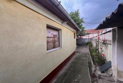 Casa de vanzaere in cartier Iris zona Auchan - 5