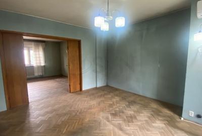 Apartament cu 3 camere decomandat în Casin - 5