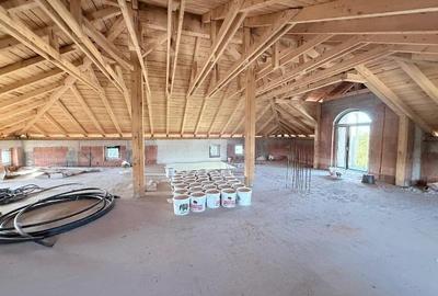Inchiriere - Casa- Vila - Prelungirea Ghencea - Gladiolelor - teren 572mp - de l - 6