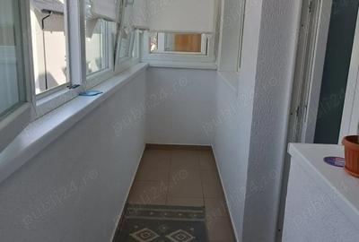 Vanzare apartament 3 camere - 2