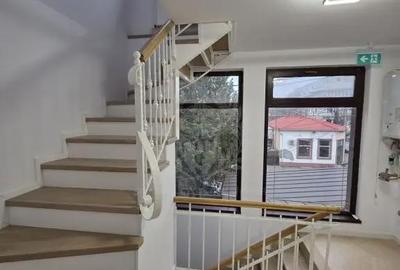 Spațiu comercial, de 200 mp, în Ultracentral - 5