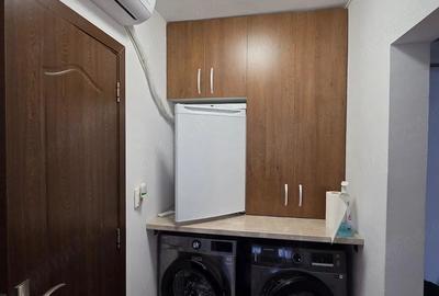 Apartament cu 3 camere decomandat în Central - 1