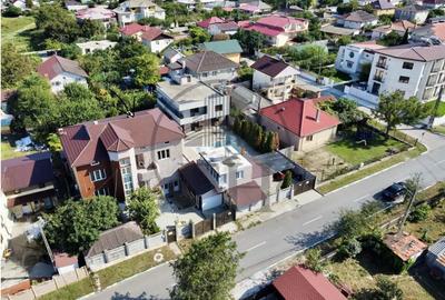 Casă cu 8 camere în Schitu - 5