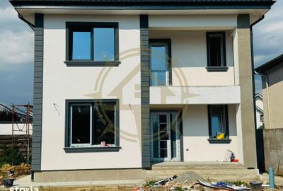 Casă cu 5 camere cu Teren 280 Mp în Crevedia
