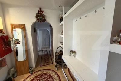 Apartament cu 3 camere decomandat în Central - 8