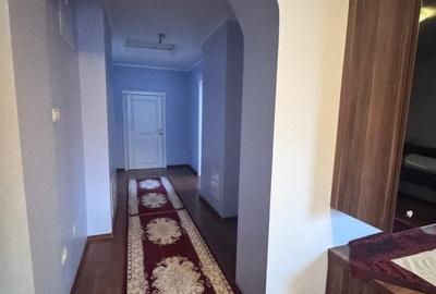 Casa zona centrala 300mp, 700mp teren, Radauti - 7