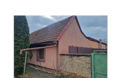 Casă cu 4 camere în Călugăreni - 1