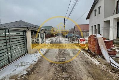 Teren Construcții intravilan de 500 mp, în Breazu - 3