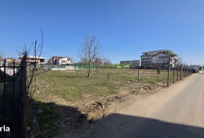 Teren de 2000 mp, în Central