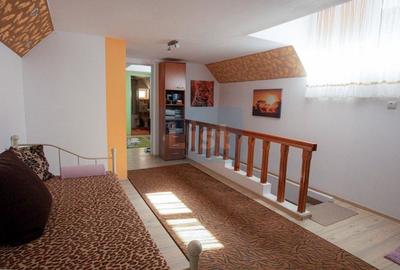 Casă cu 7 camere cu Canalizare în Centrul Civic - 23
