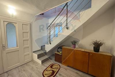 Casa / Vila cu 7 camere de vanzare in zona Central - 8