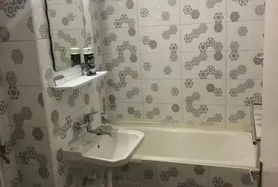 Garsonieră decomandată în Blașcovici