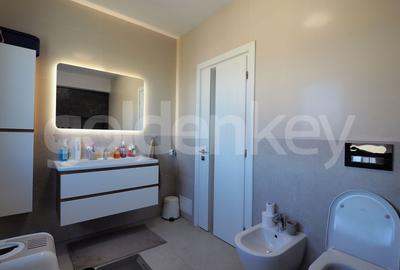 Penthouse cu 4 camere semidecomandat, mobilat în Barbu Văcărescu - 22