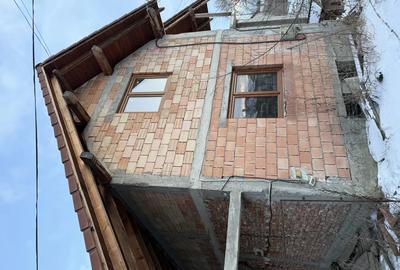 Casa de vanzare S+P+M - 1