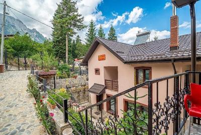 Casă cu 5 camere cu Teren 650 Mp în Central - 3