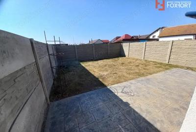 Casă cu 3 camere cu Teren 250 Mp în Remetea Mare