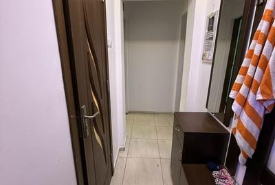 Apartament cu 3 camere semidecomandat în Valea Rosie - 2