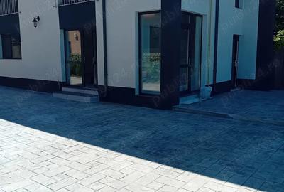 Spațiu comercial, de 100 mp, în Central - 1