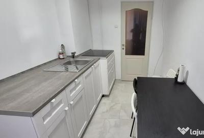 Apartament cu 3 camere semidecomandat în Terezian - 1