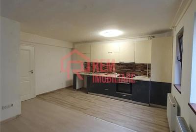 Apartament cu 3 camere decomandat în Fundeni